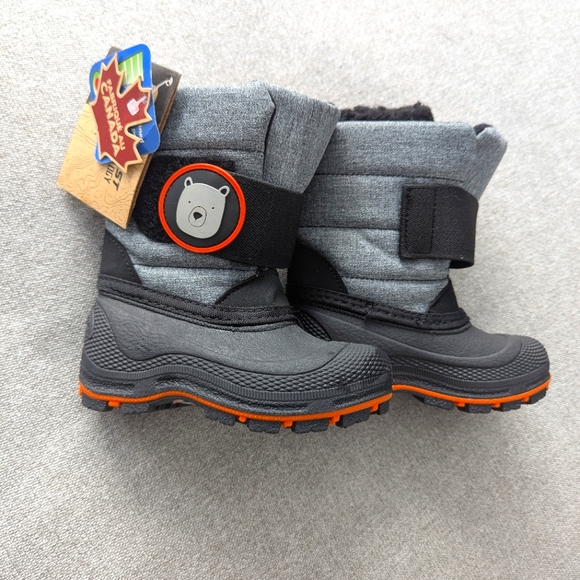 New with tags baby/toddler winter boots size 5 - Picture 1 of 3